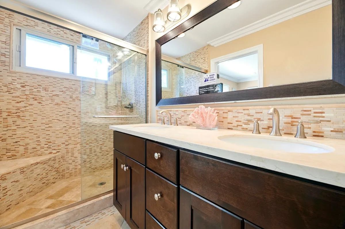 Gratitude Lodge-Drug & Alcohol Substance Abuse Addiction Center Newport Beach, CA - 사진 3