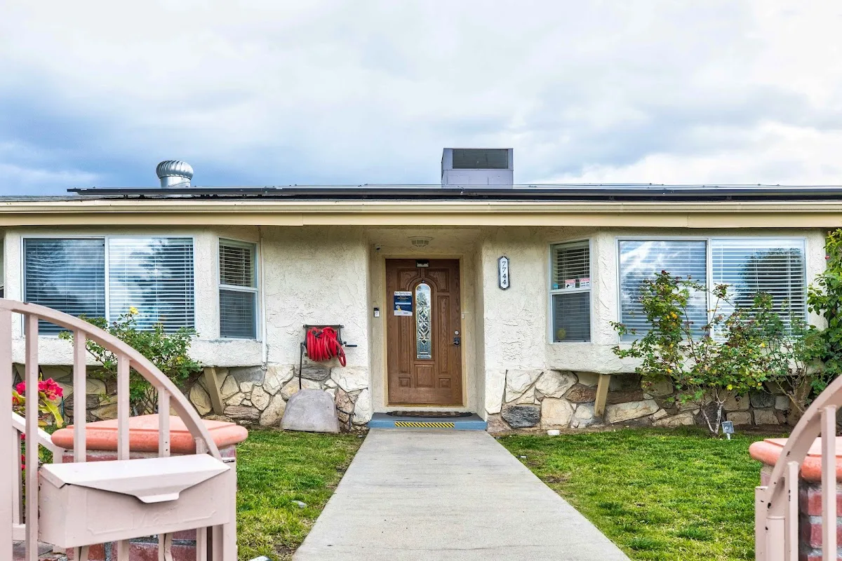 LA Valley Recovery - Photo 3