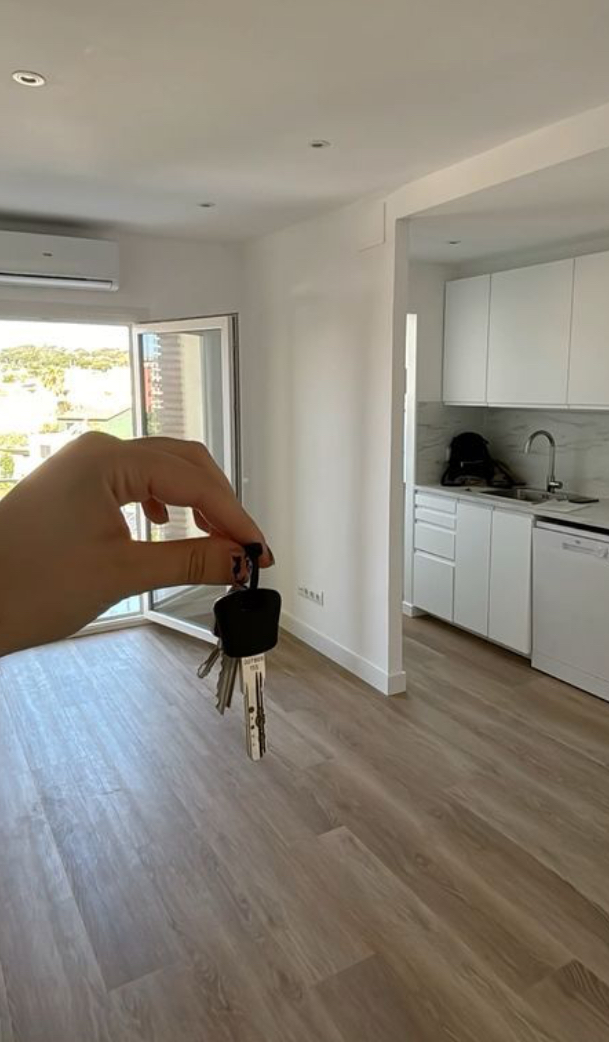 Donny's House Men's Sober Living - Photo 4