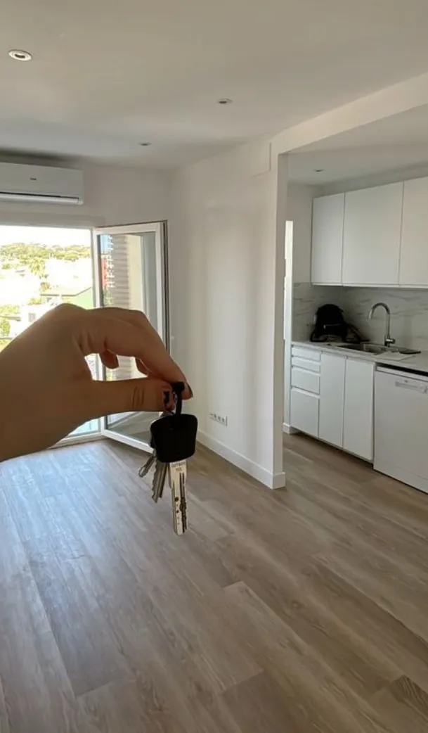 Donny's House Men's Sober Living - Photo 2