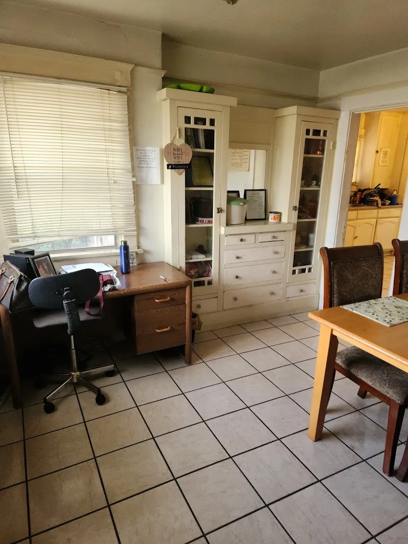 Third Step Residence Sober Living Home for Men - Photo 3