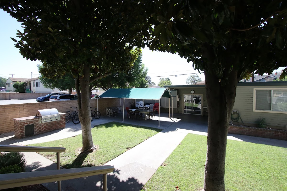 Puente House Sober Living in Covina - Ảnh 4