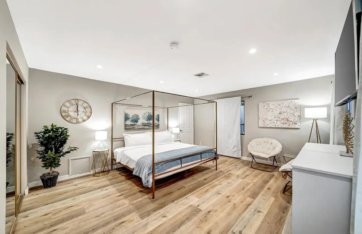 Sunshine Sober Living - interior photo