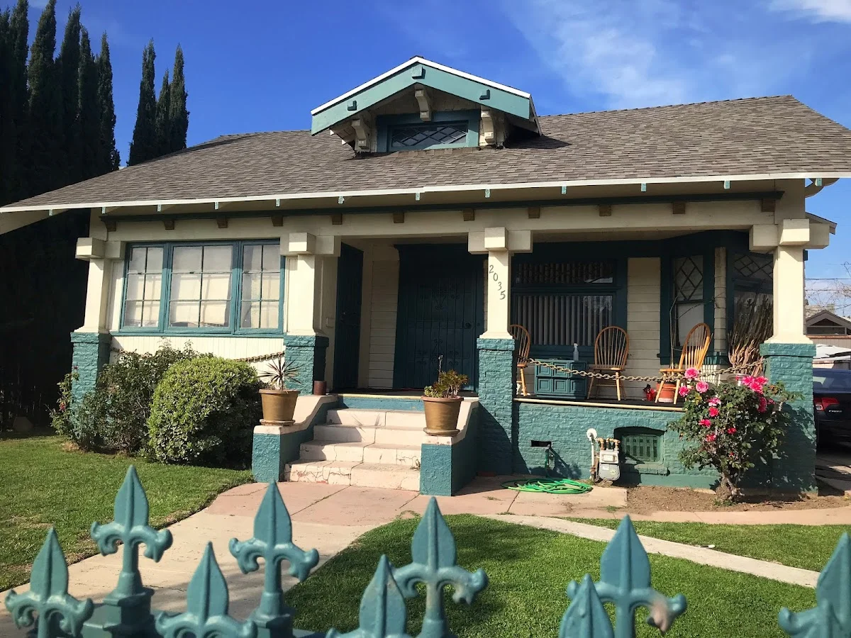 Chains of Love Sober Living for Women facility photo