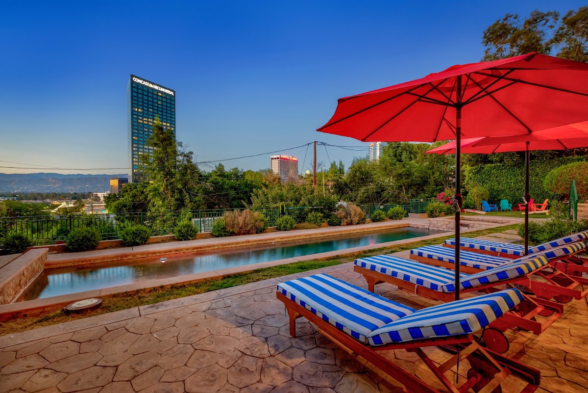 Granada Luxury Recovery Inc