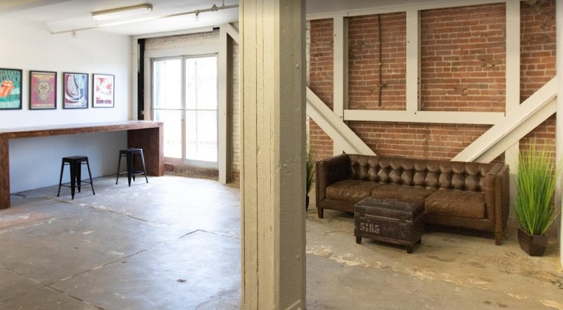 Wavelengths Desert Recovery, Llc